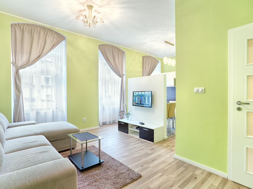 Apartment Ondrejska 20 كارلوفي فاري المظهر الخارجي الصورة